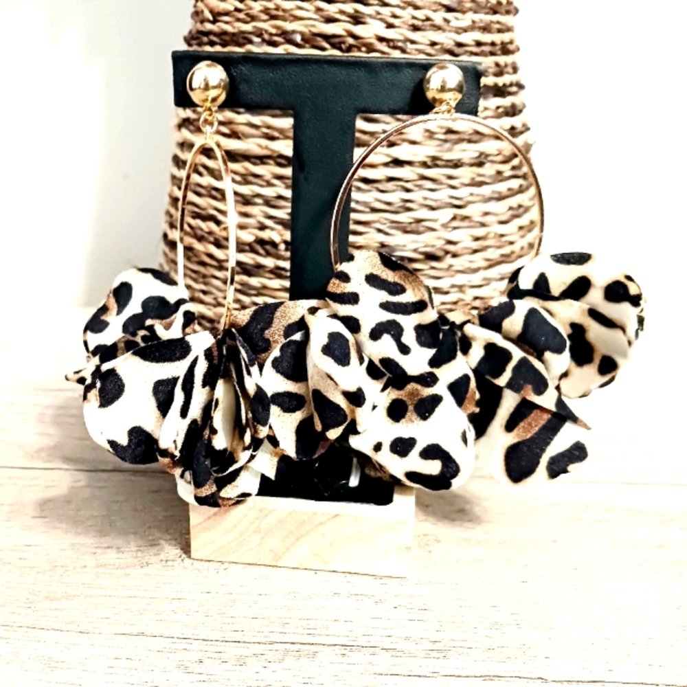 Fashion earrings